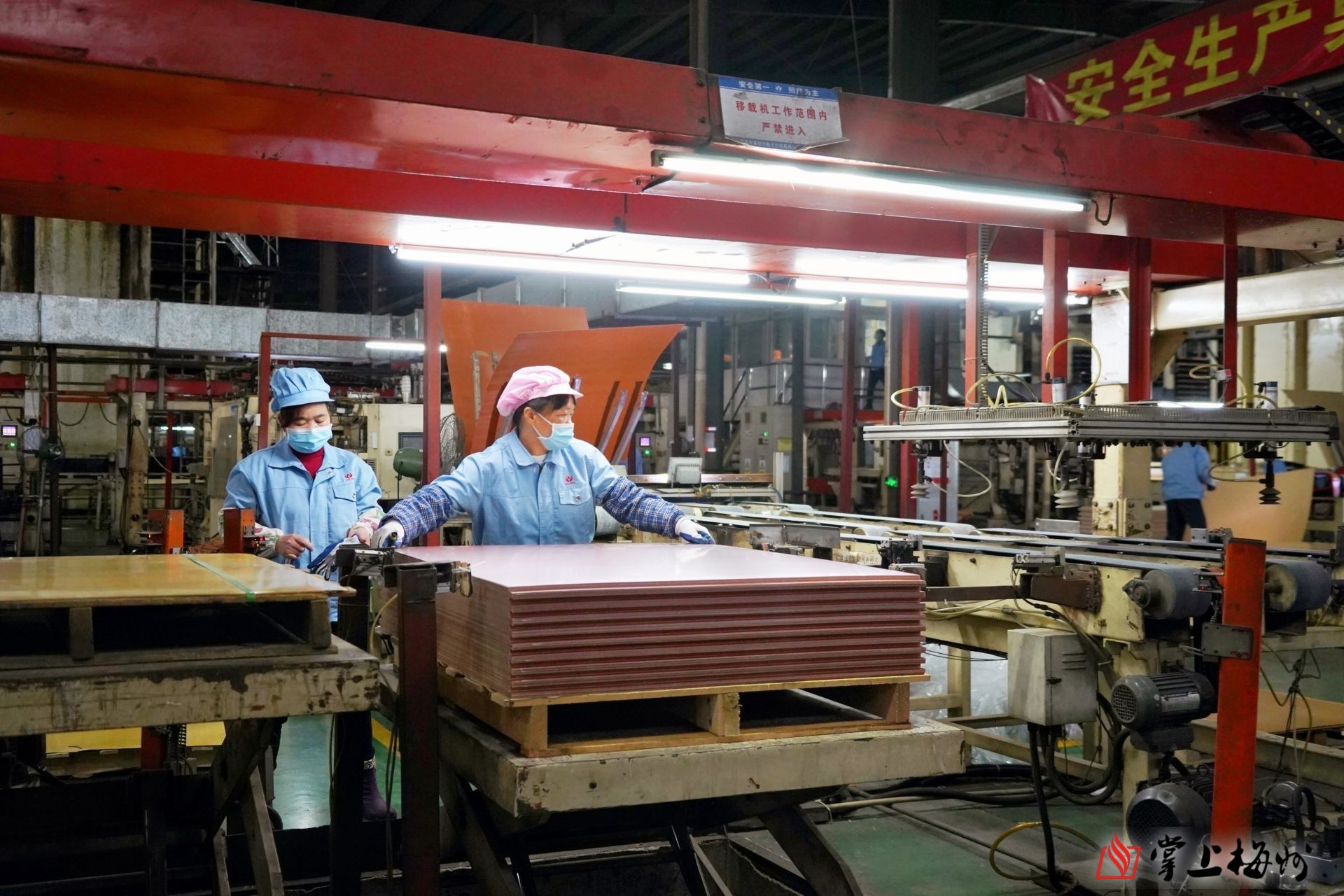 安心返乡来 发展路更宽！梅州市威利邦电子科技有限云开体育在线登录-云开(中国)
深耕主业提升效能